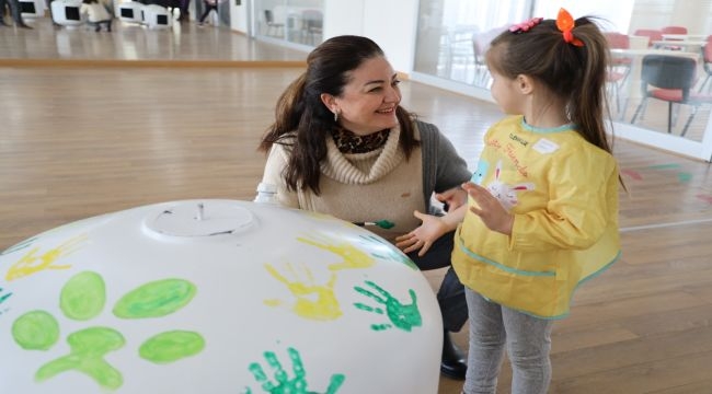 Karşıyaka'nın çınarlarından renkli ve anlamlı etkinlik