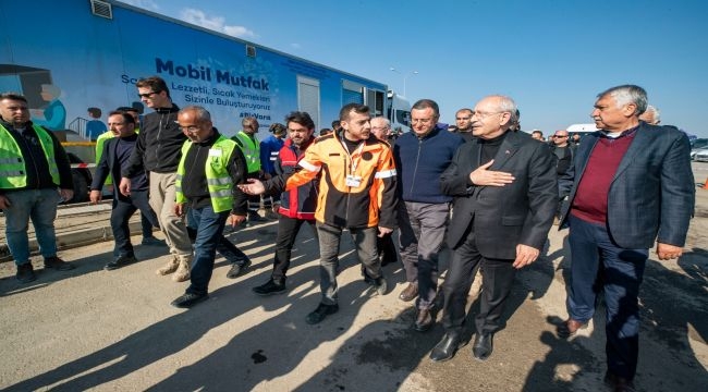 Kılıçdaroğlu'dan İzmir Büyükşehir'in Hatay'daki merkezine ziyaret 