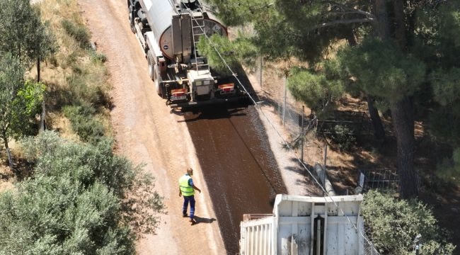 Büyükşehir 3 Ayda 40 Kilometrelik Köy Yolunu Yeniledi 