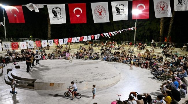 Çamdibi Atatürk Parkı'nda 